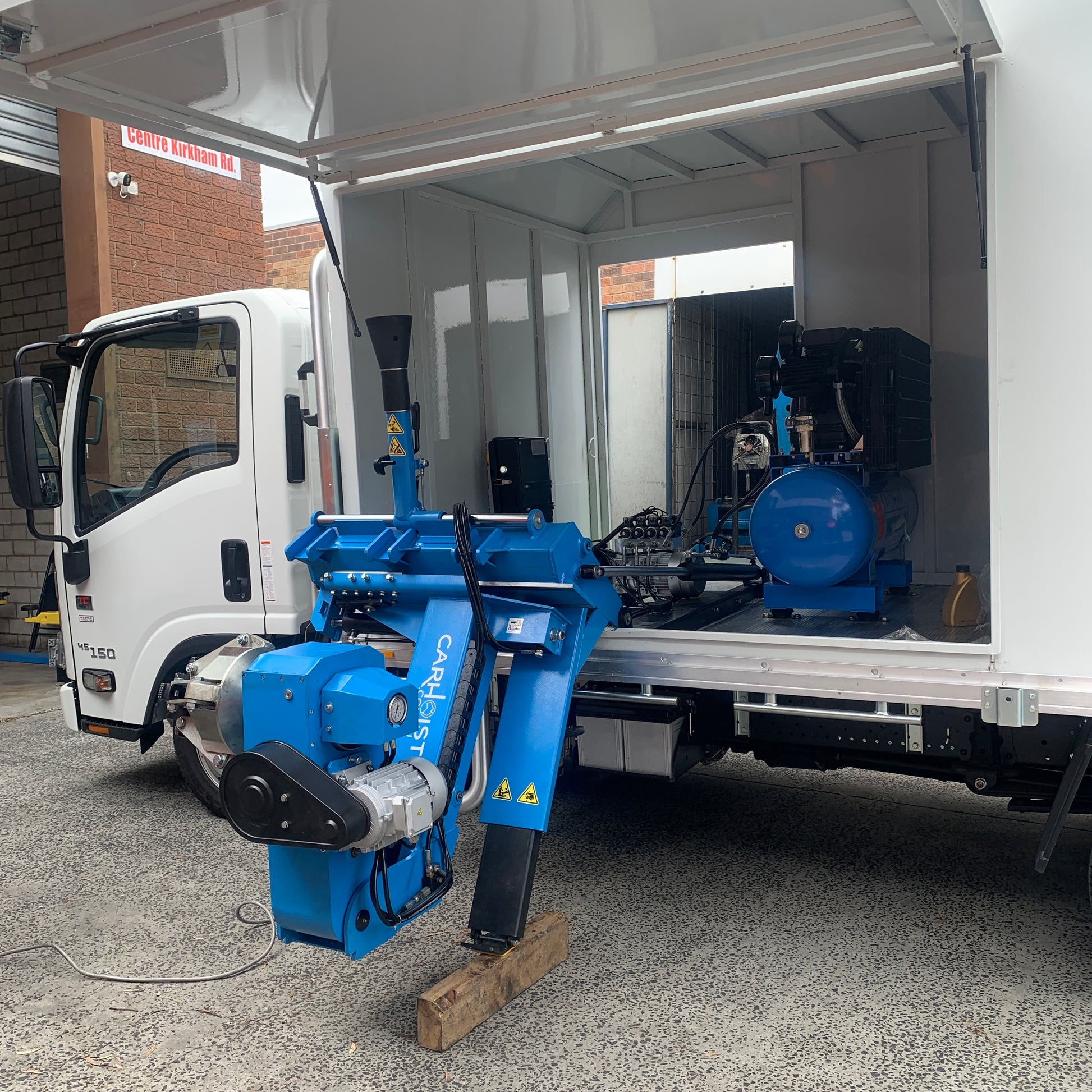 Portable On-Car Truck Tyre Fitting Machine TC008