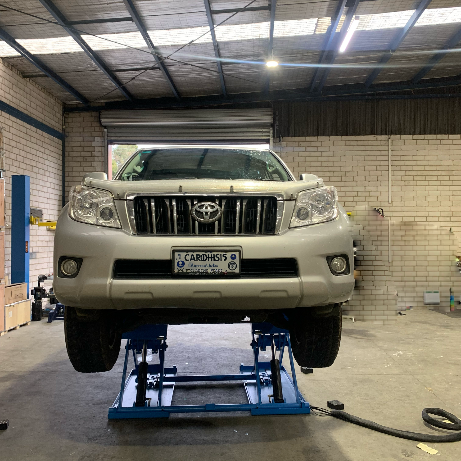 3T Portable Mid-Rise Scissor Car Hoist Lift SS330