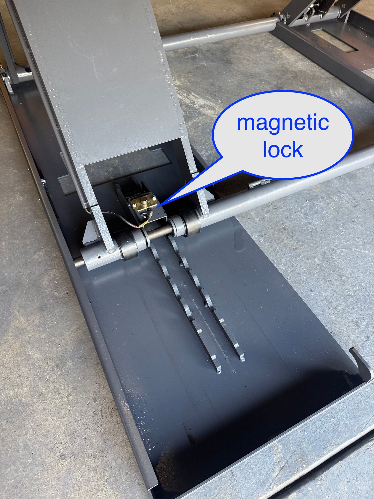 3.5T Portable Mid-Rise Scissor Car Hoist Lift SS335