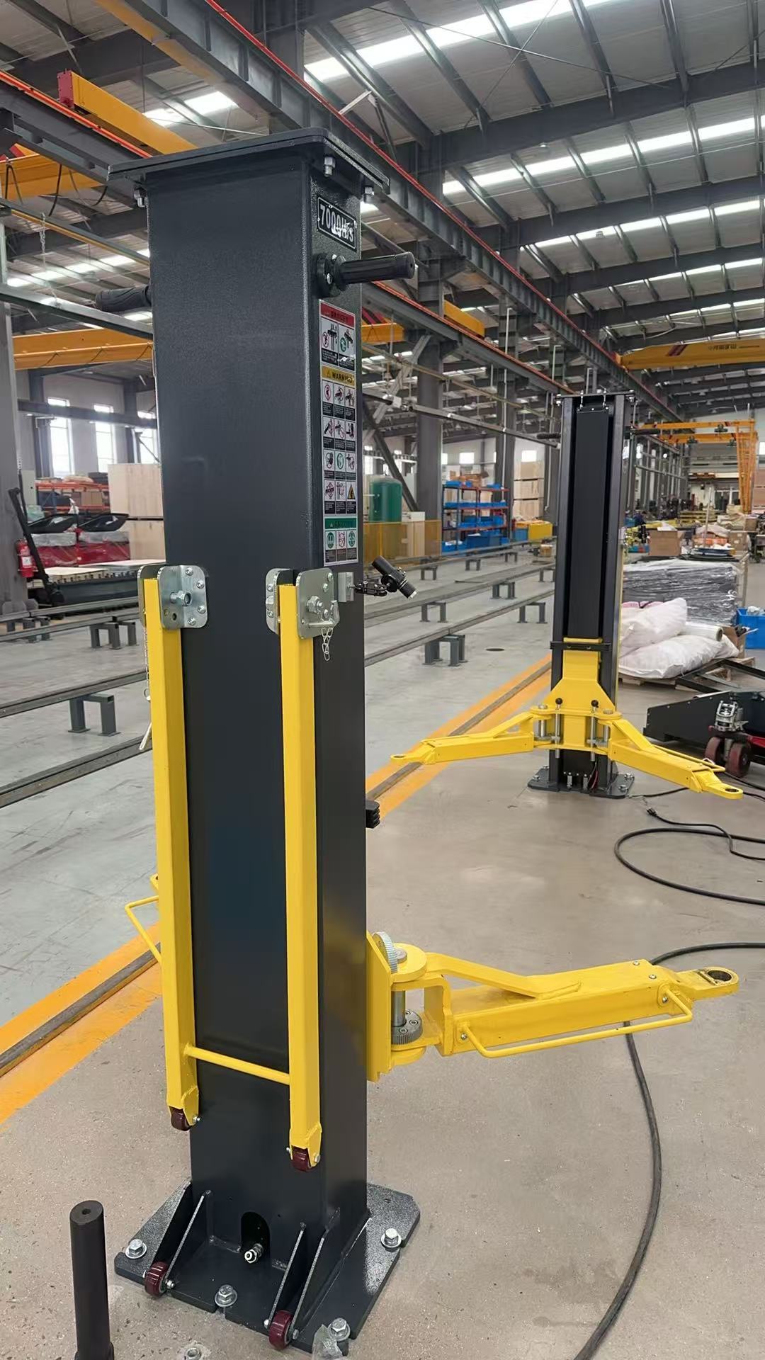 3T portable 2 post car hoist MN30